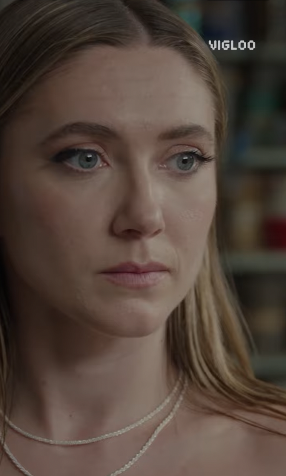 Quincey Szymeczek as Selene Beaumont in "Under the Hood" | Source: youtube/viglooofficial