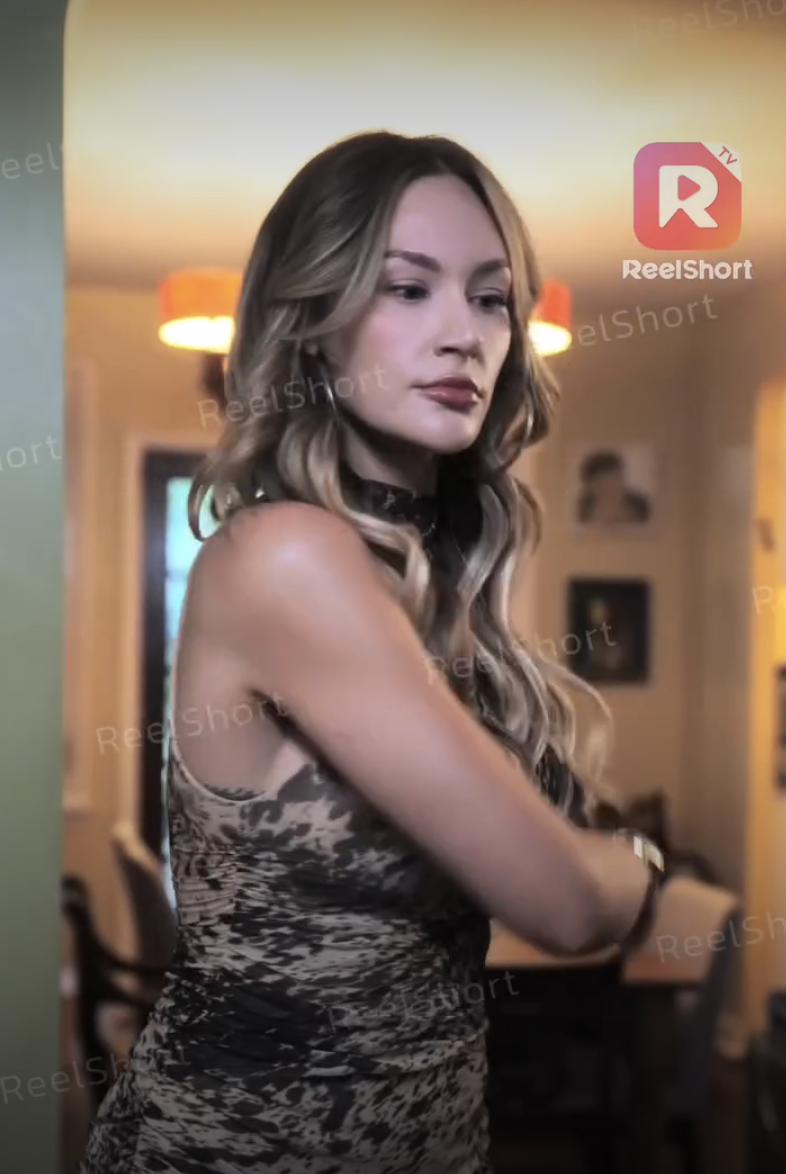 Sarah Louise Kane as Lydia Goddard in "The Lady Boss CEO Is My Daughter" | Source: instagram/reelshortapp