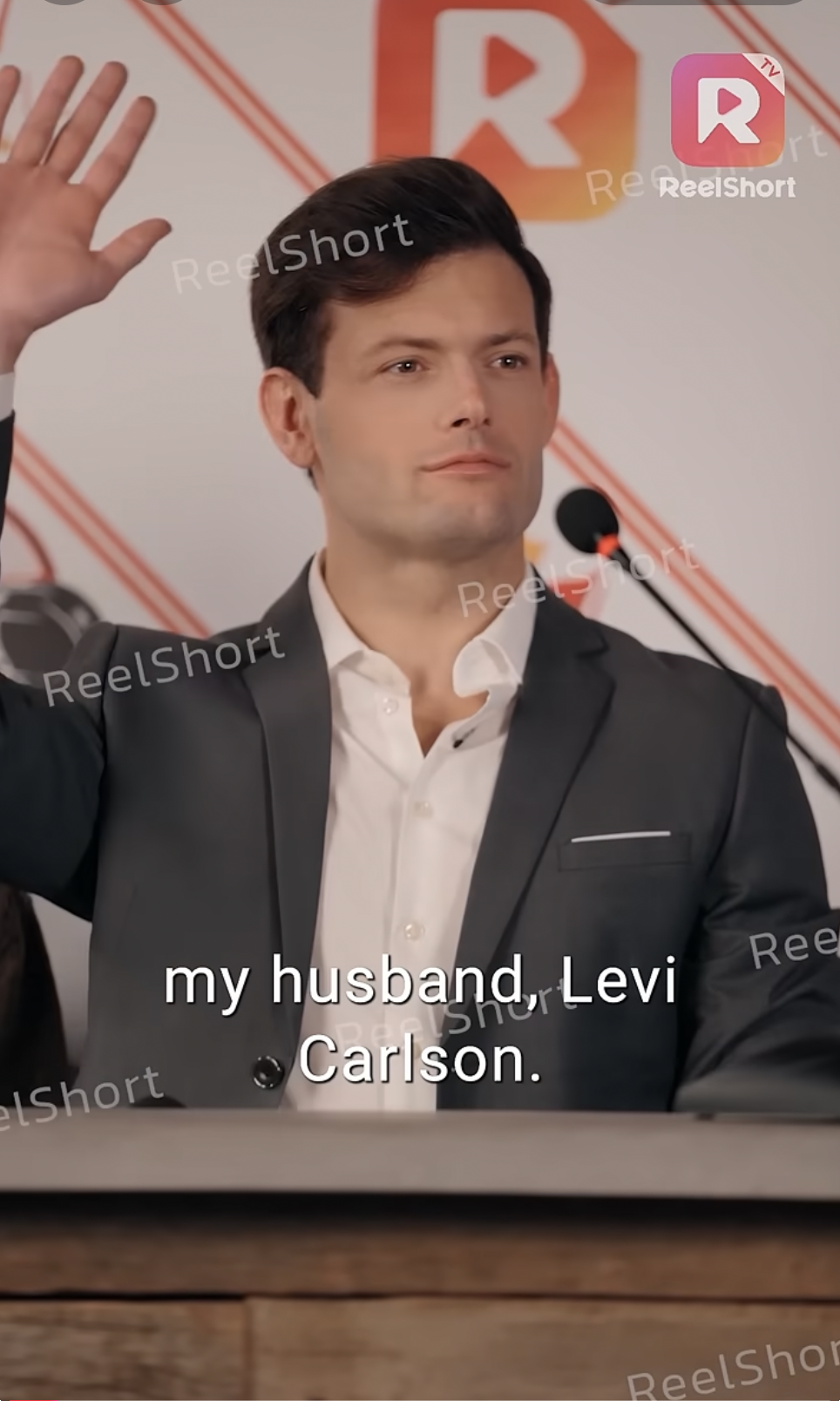 Kyle Fragnoli as Levi Carlson in "How to Dump a Hockey Star" | Source: youtube/reelshortapp