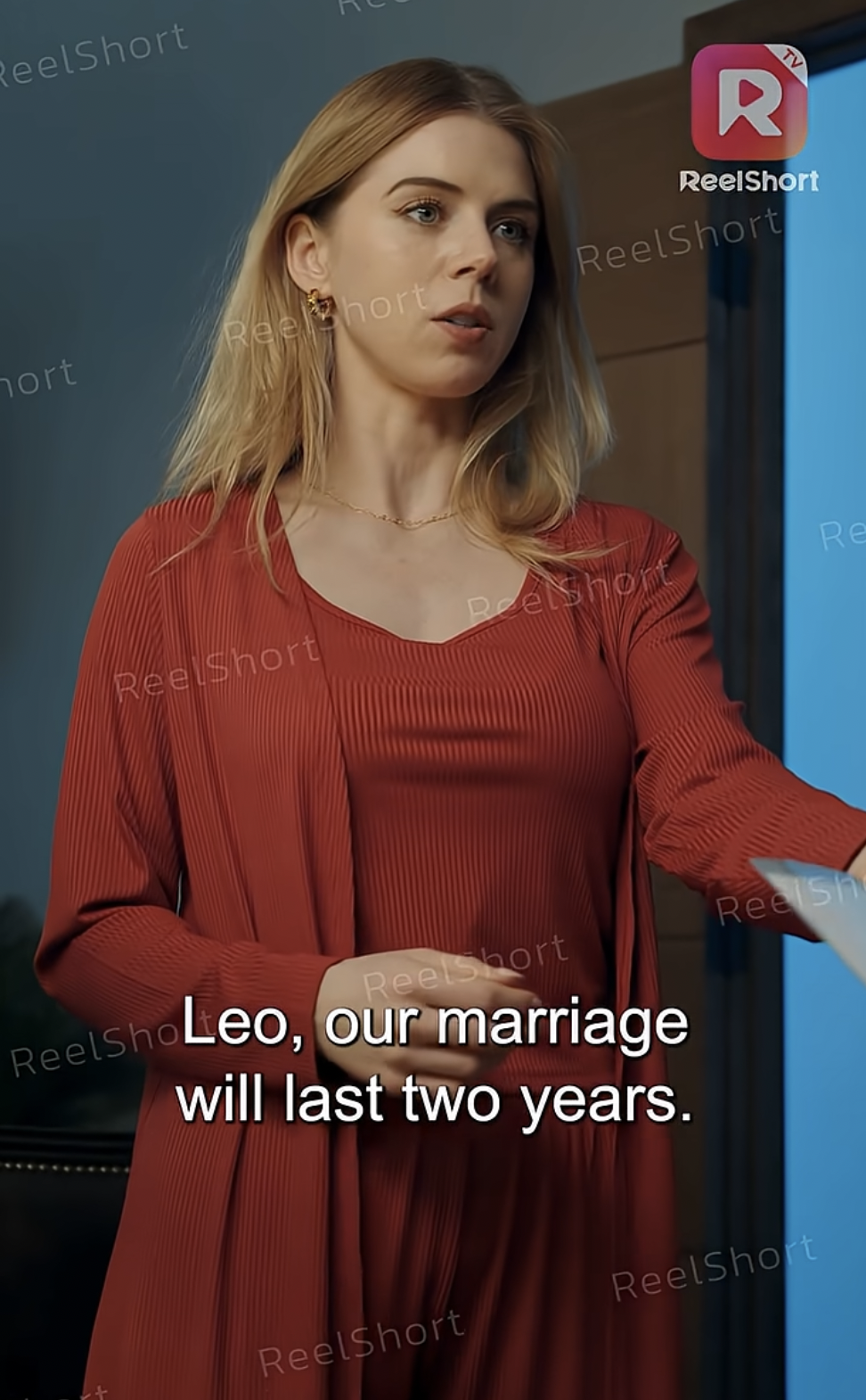 Kiley Pearson as Scarlett Winters in "Stop Crying, I Married Someone Better" | Source: youtube/reelshortapp