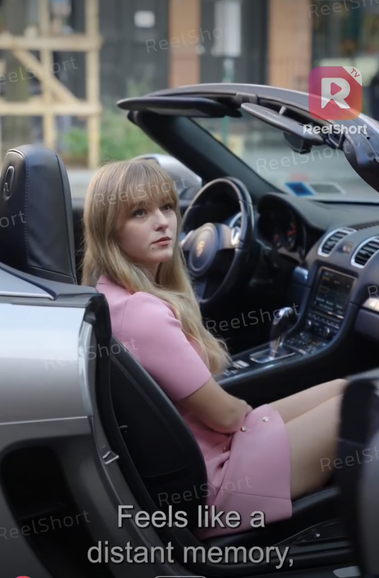 Sarah-Grace Donnelly as Elodie Atkins in "The Lady Boss CEO Is My Daughter" | Source: instagram/reelshortapp