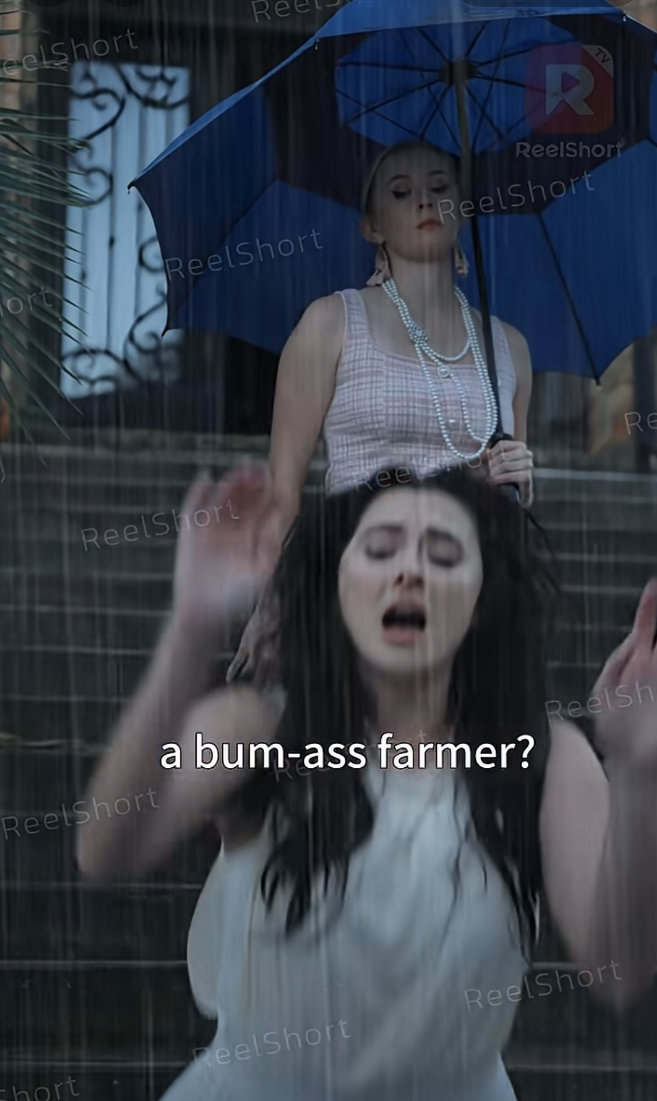 Aedin Waldorf as Vanessa Smith and Lexi Angel as Natalie Smith in "In Love with a Single Farmer Daddy" | Source: youtube/reelshortapp