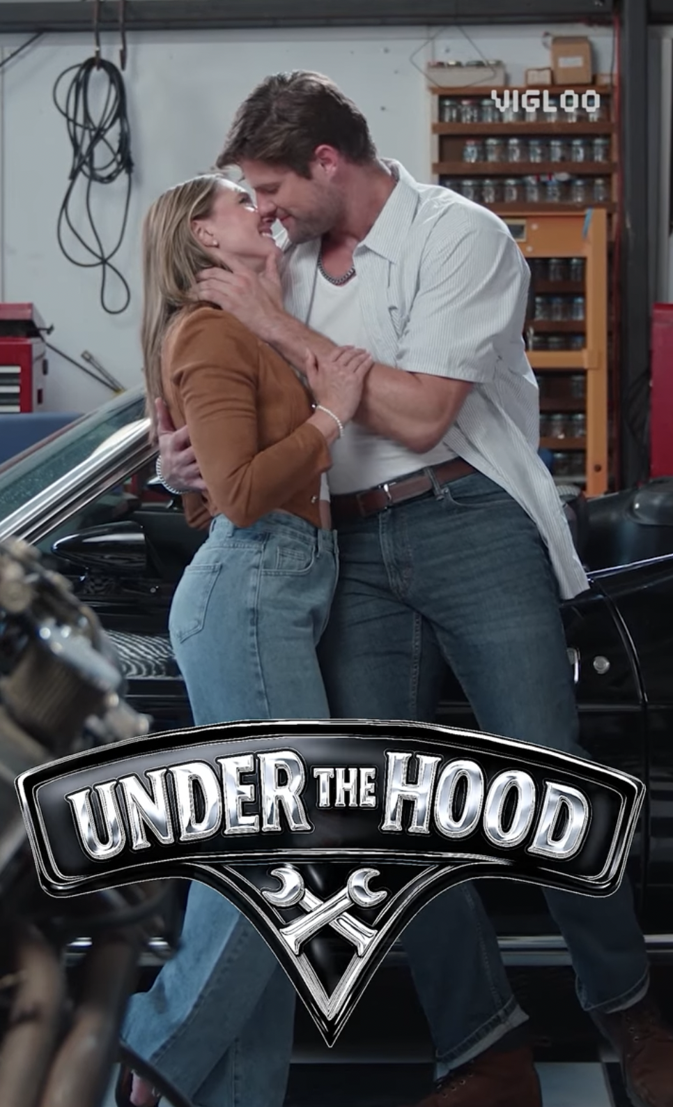 Cayman Cardiff as Jaxon Knox and Quincey Szymeczek as Selene Beaumont in "Under the Hood" | Source: youtube/viglooofficial