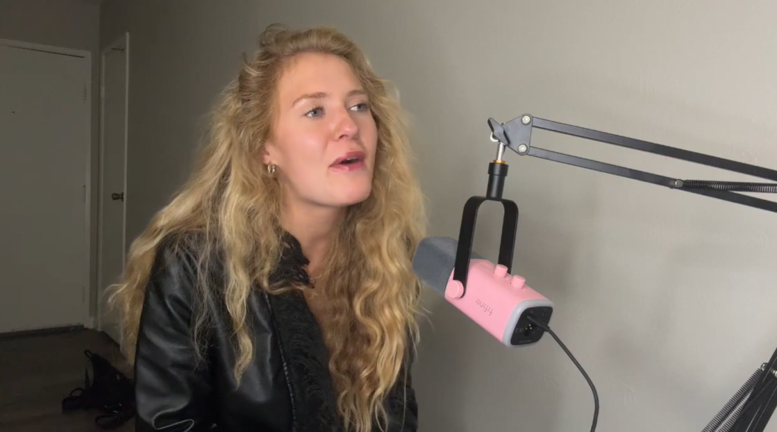 Sophie Jordan Collins speaking with Ashley Michelle Grant on the acting like an actor YouTube channel, as posted on September 12, 2024 | Source: YouTube/actinglikeanactor