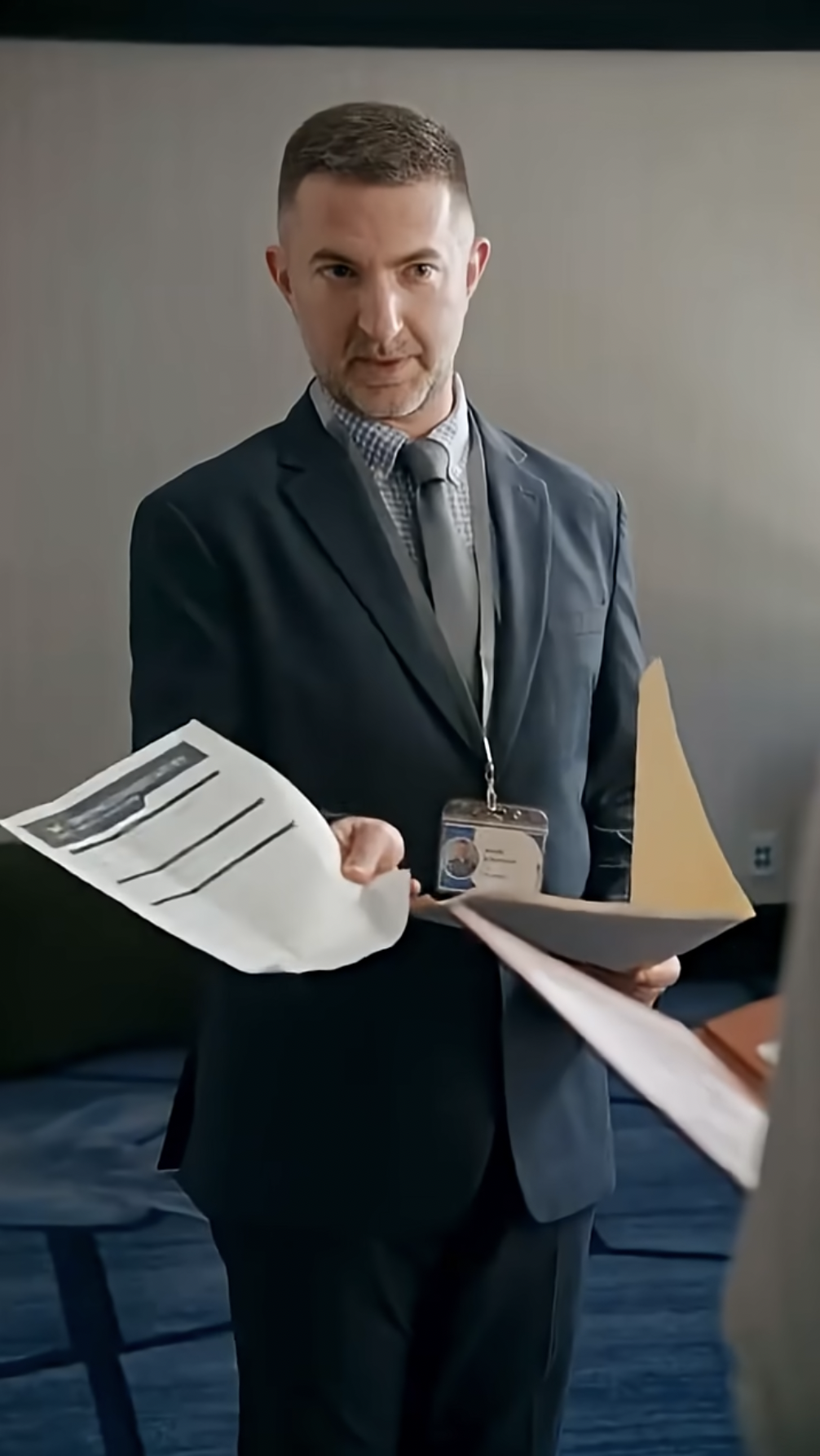 Adam Chisnall as Mark in "I Kissed a CEO and He Liked It" | Source: youtube/dramabox