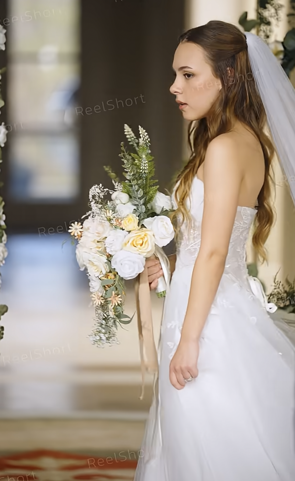 Savannah Coffee as Hannah Wilson in "Married the Mafioso I Saved" | Source: youtube/reelshortapp