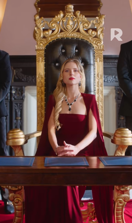 Nicole Mattox as Nicole Carrington in "Queen Who Never Cries" | Source: Source: Tiktok/reelshortapp