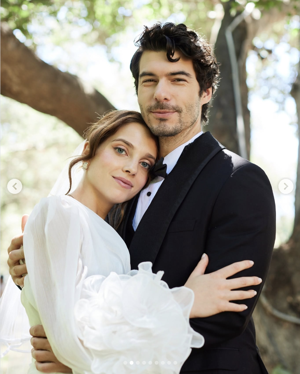 Monroe Cline and Nick Ritacco as Ashley/Coral Green and Tristan Hamilton on "Mr. Right & Ms. Wrong" | Source: instagram/dramabox_official